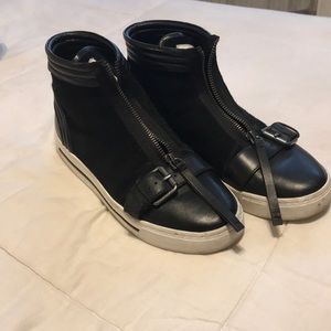 Marc Jacobs Leather high top sneaker with zipper